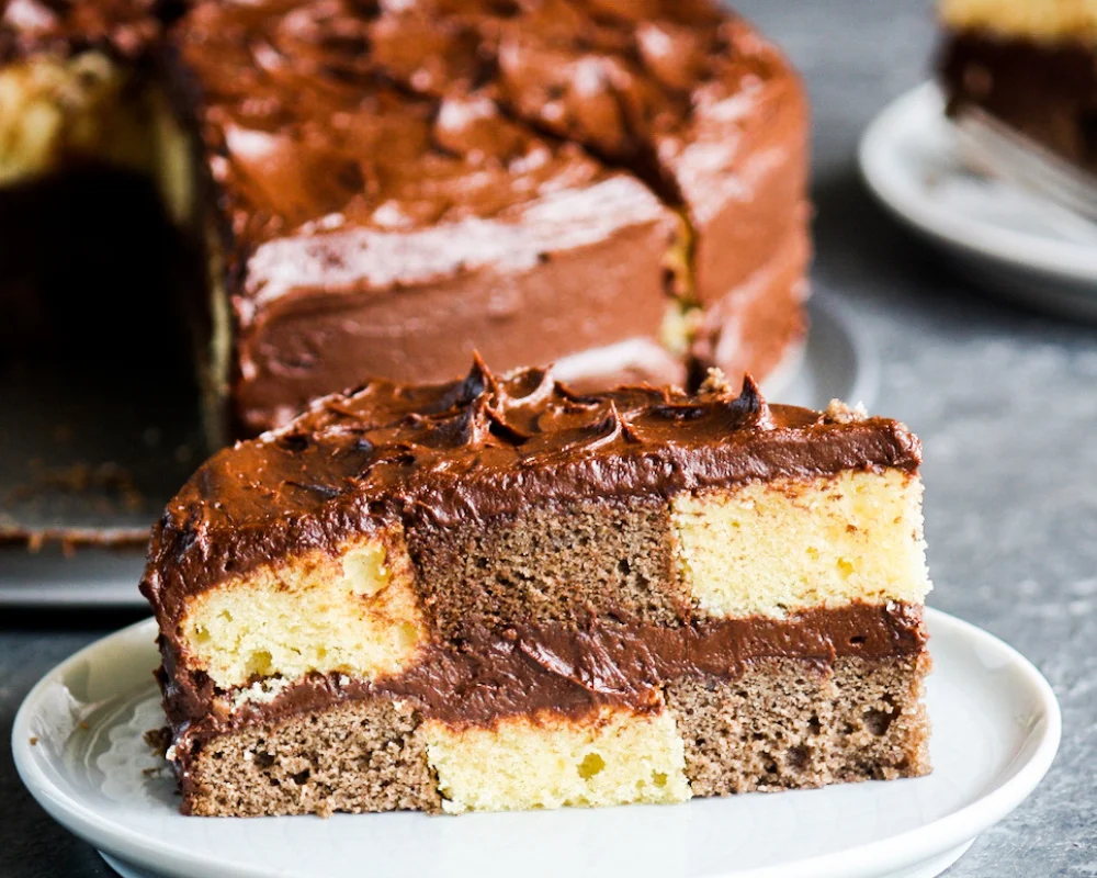 Vanilla Cake With Chocolate Frosting Recipe